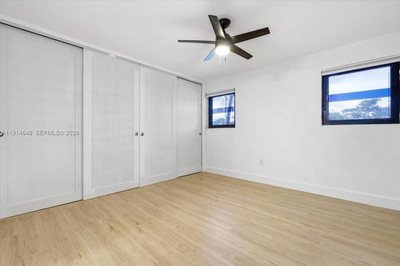 3520 SW 25th St, Miami, FL 33133 Photo