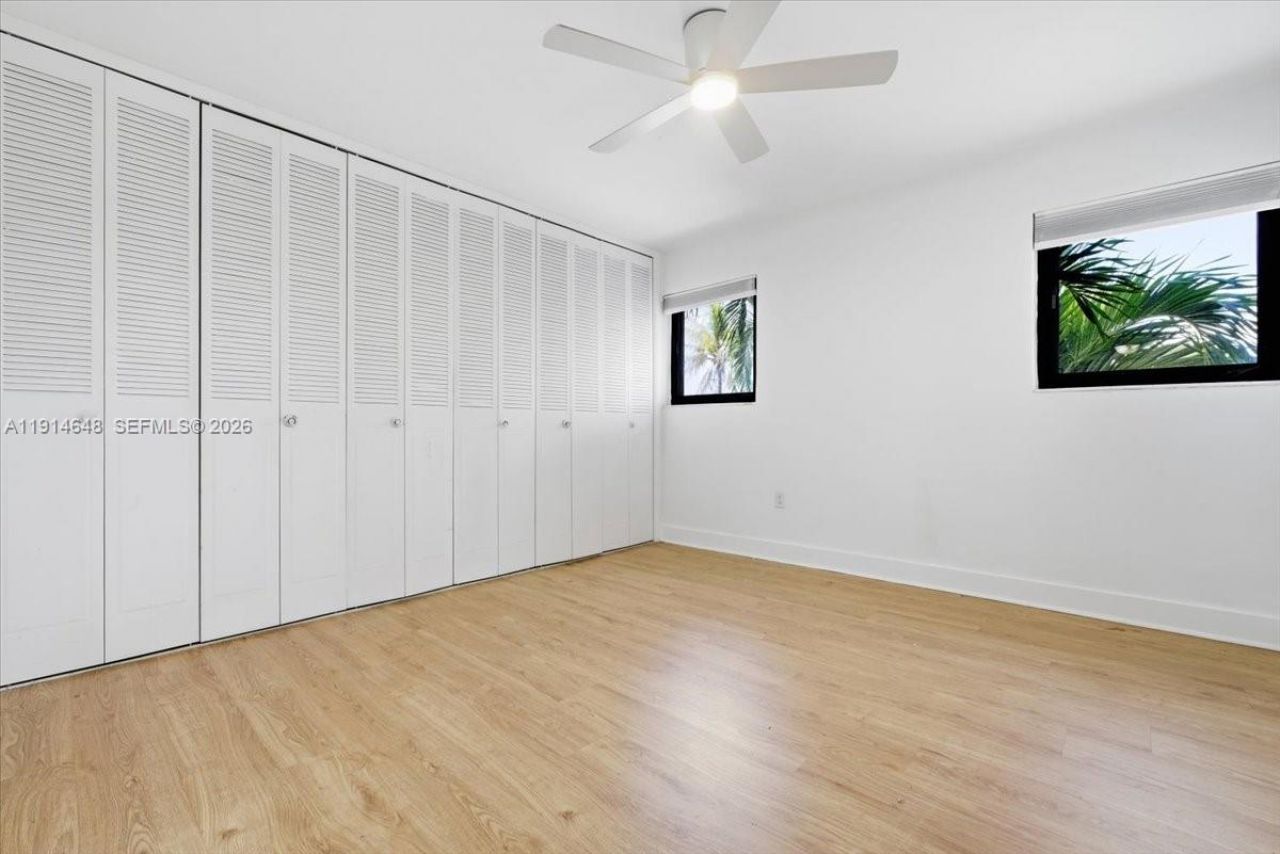 3520 SW 25th St, Miami, FL 33133 Photo