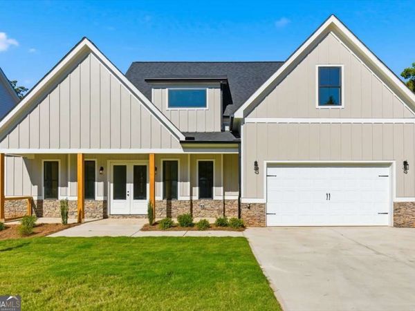 28 Bridgestone Way SE, Cartersville, GA 30120