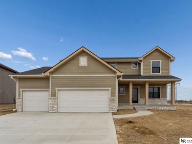 8606 Legacy Street, Papillion, NE 68046