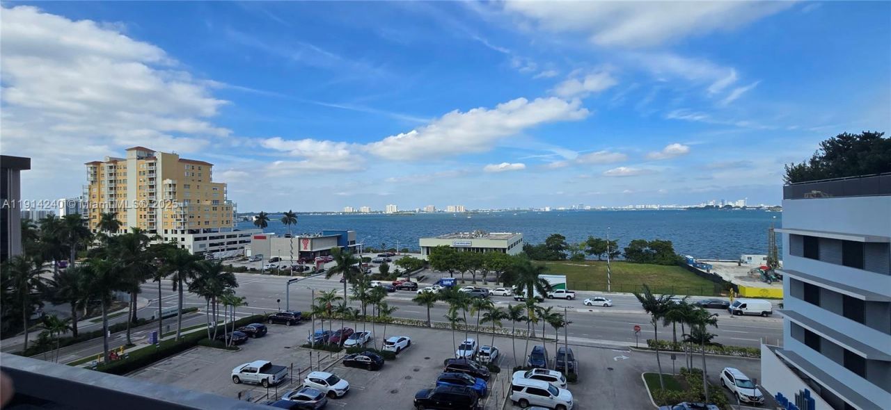 7901 Hispanola Ave, Unit 607, North Bay Village, FL 33141 Photo