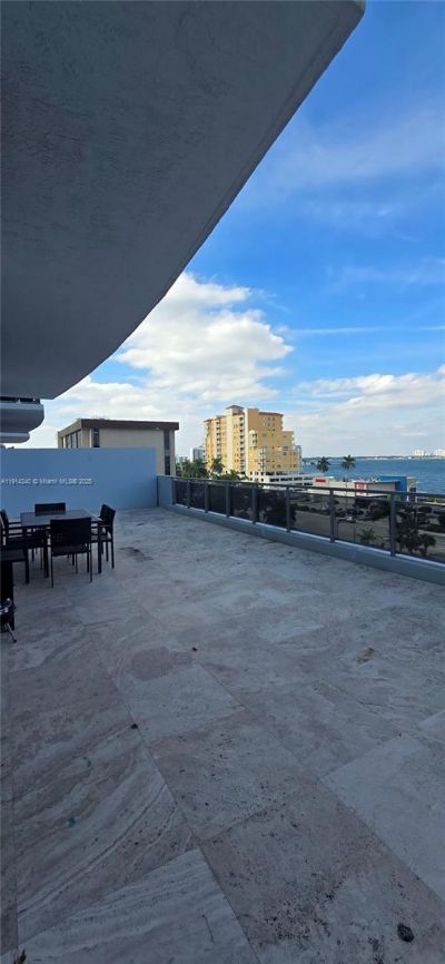 7901 Hispanola Ave, Unit 607, North Bay Village, FL 33141 Photo