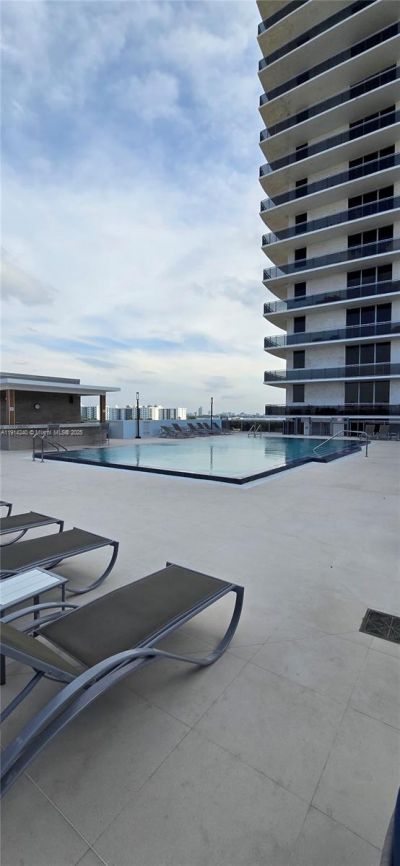 7901 Hispanola Ave, Unit 607, North Bay Village, FL 33141 Photo