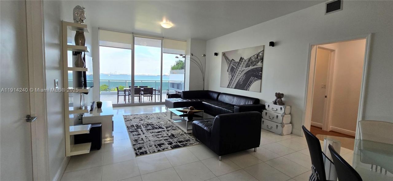 7901 Hispanola Ave, Unit 607, North Bay Village, FL 33141 Photo