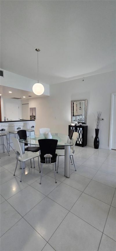 7901 Hispanola Ave, Unit 607, North Bay Village, FL 33141 Photo