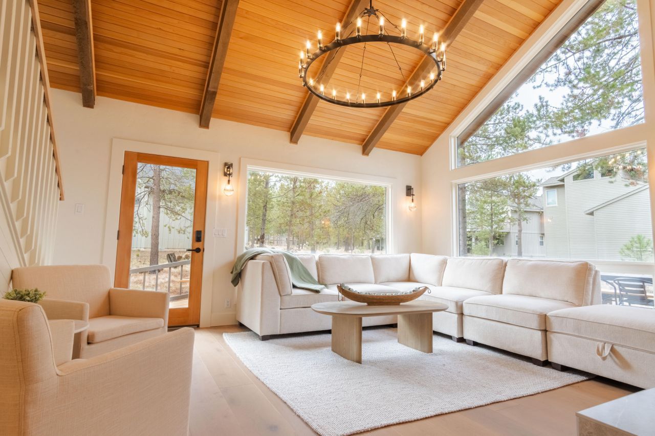 17898 Acer Lane, Unit 9, Sunriver, OR 97707 Main Photo