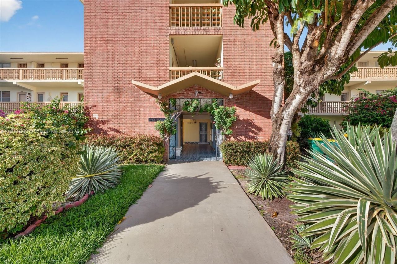 16801 NE 13th Ave, Unit 112, Miami, FL 33162 Photo