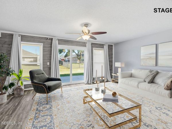 11 NORTHSIDE Drive S, Unit 202, Jacksonville, FL 32218