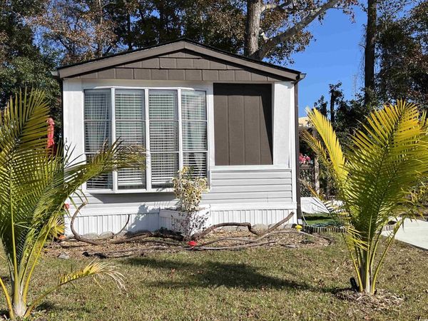 1016 Foxfire Dr., North Myrtle Beach, SC 29582