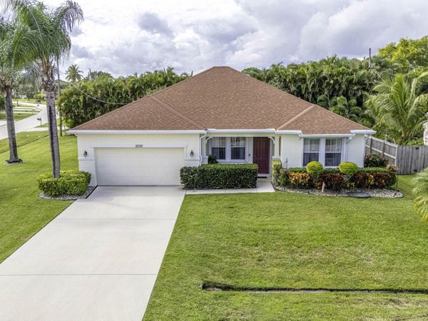 2290 SE Baron Street, Port St. Lucie, FL 34952