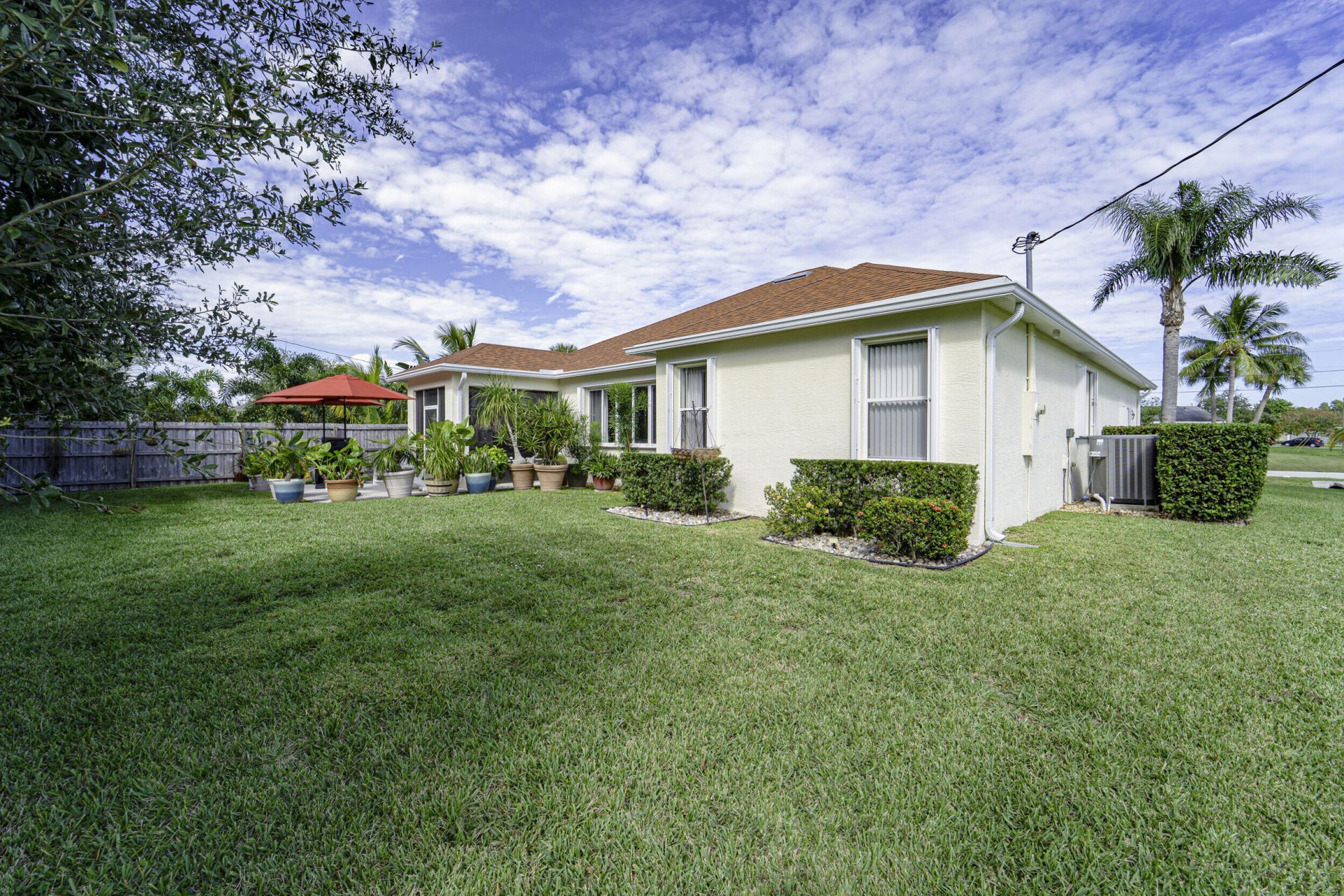 2290 SE Baron Street, Port Saint Lucie, FL 34952 Photo