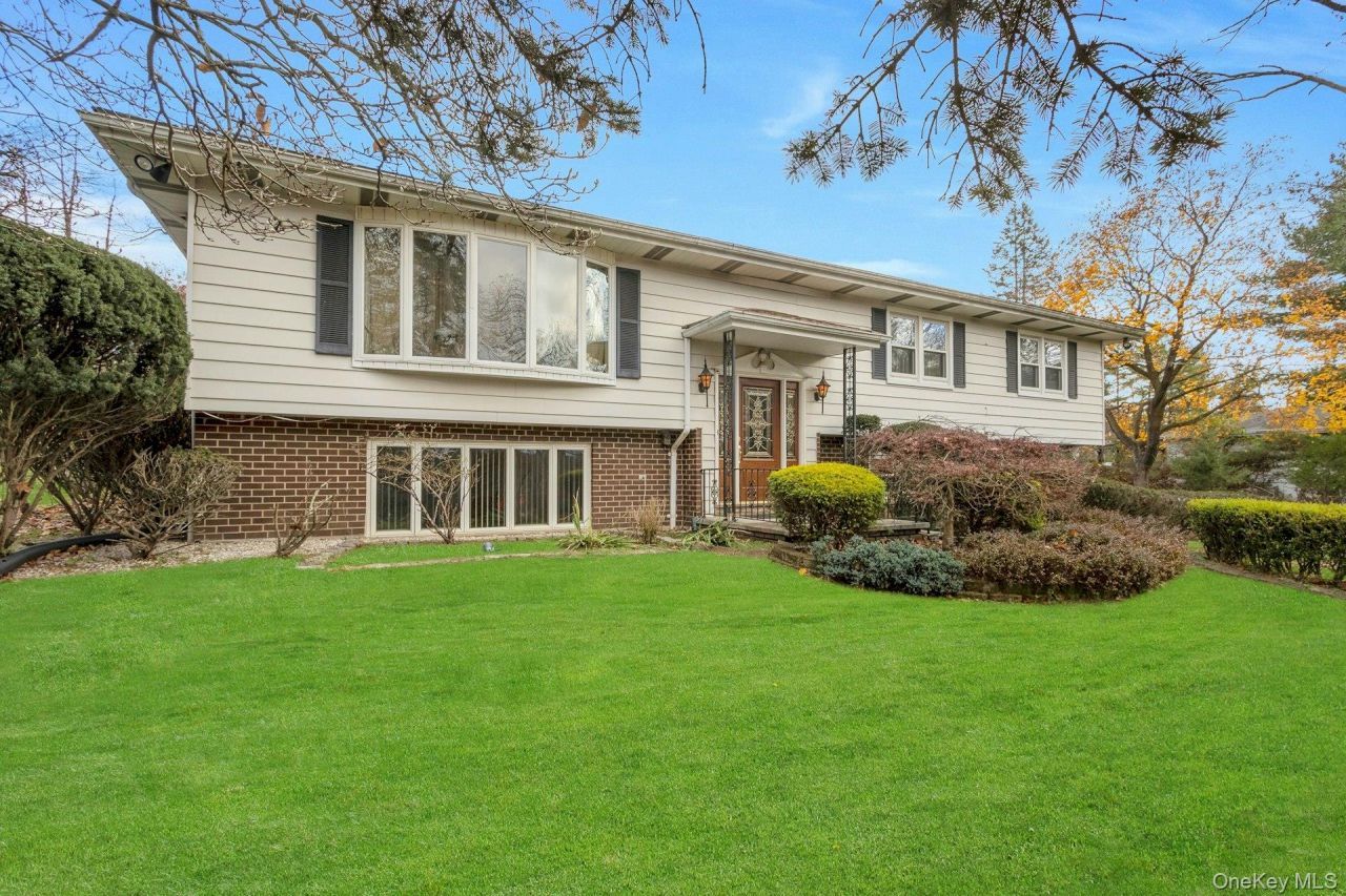 44 Greenridge Way, Spring Valley, NY 10977 Main Photo