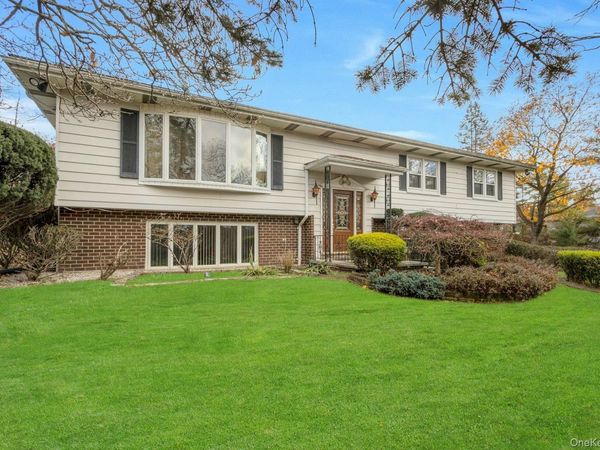 44 Greenridge Way, Spring Valley, NY 10977