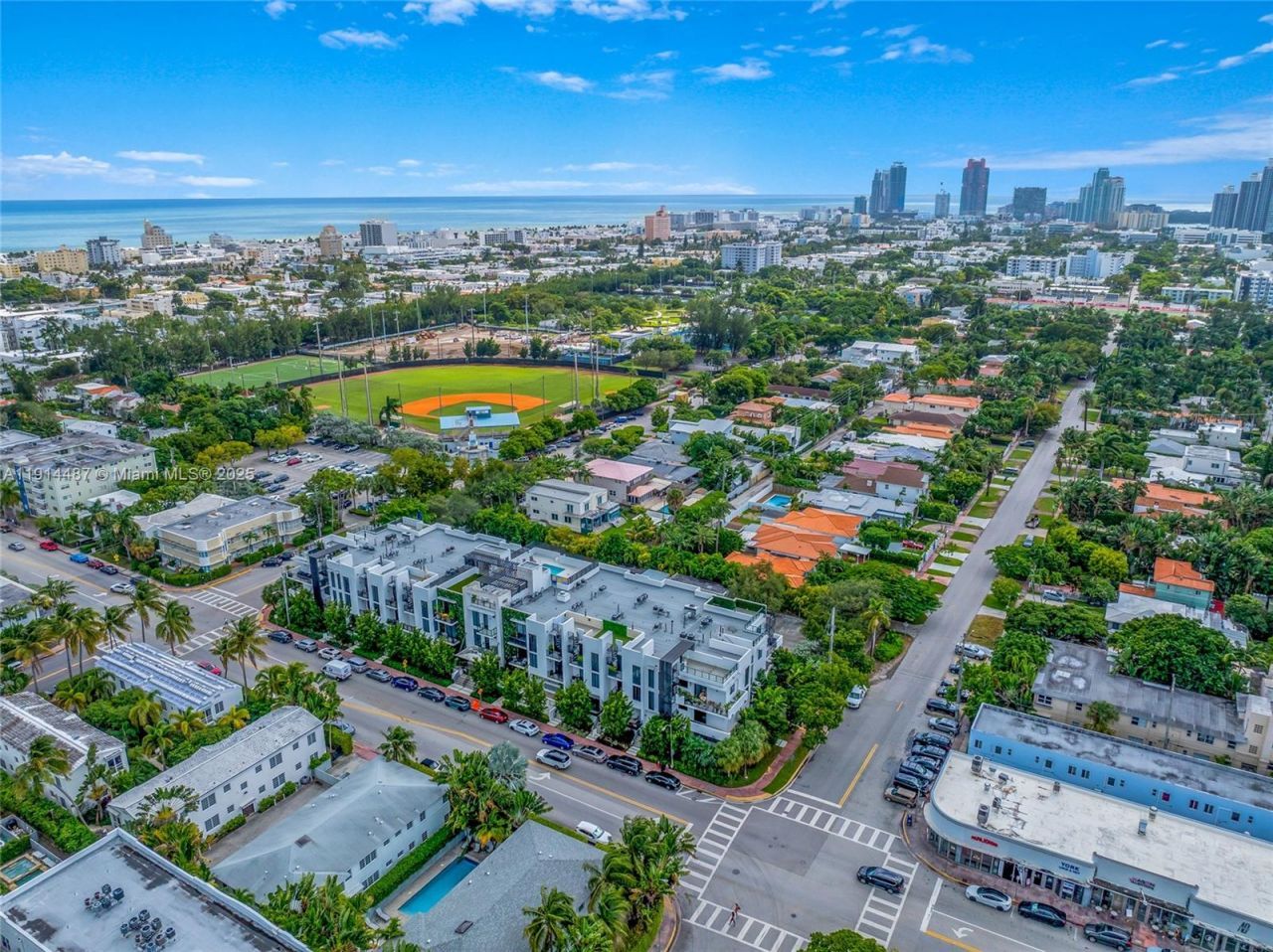 1030 15th St, Unit 306, Miami Beach, FL 33139 Photo