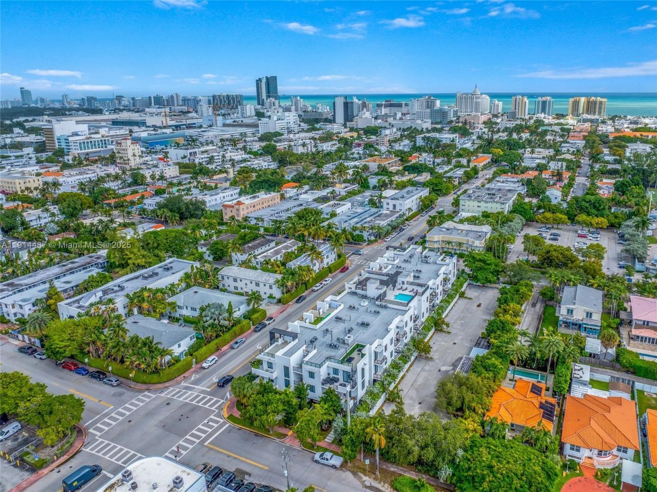 1030 15th St, Unit 306, Miami Beach, FL 33139 Photo