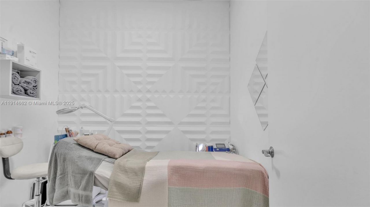 333 Almeria Ave, Coral Gables, FL 33134 Photo