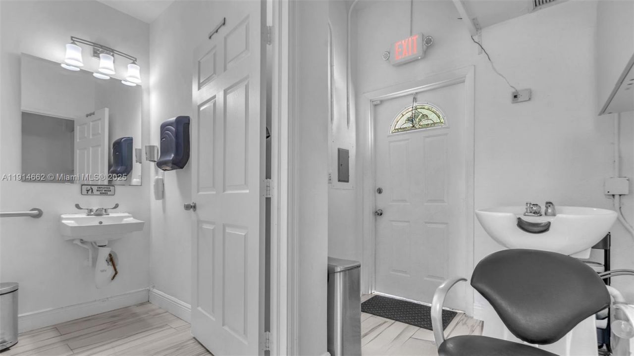 333 Almeria Ave, Coral Gables, FL 33134 Photo