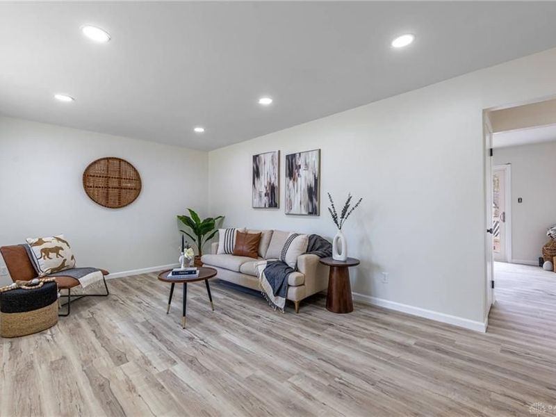 1747 Summithills Drive, Anderson Township, OH 45255 Photo 2