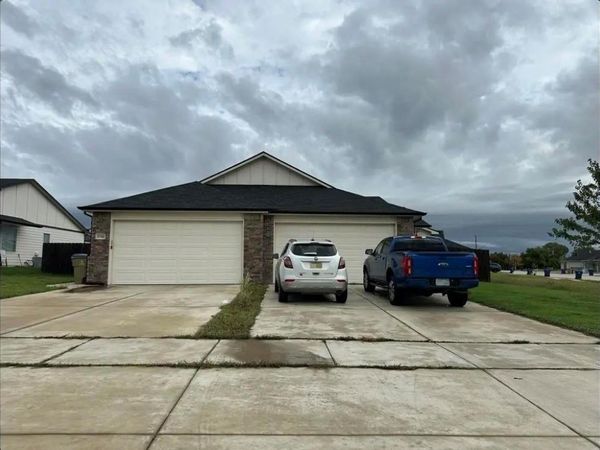 5746 E Bristol Street, Wichita, KS 67220