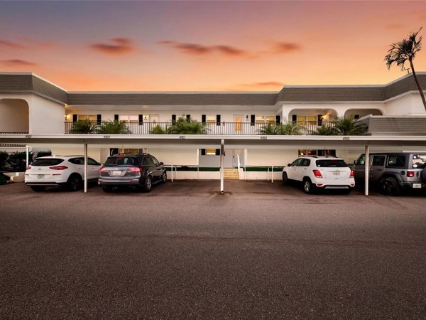 4761 INDEPENDENCE DRIVE, Unit 4761, BRADENTON, FL 34210