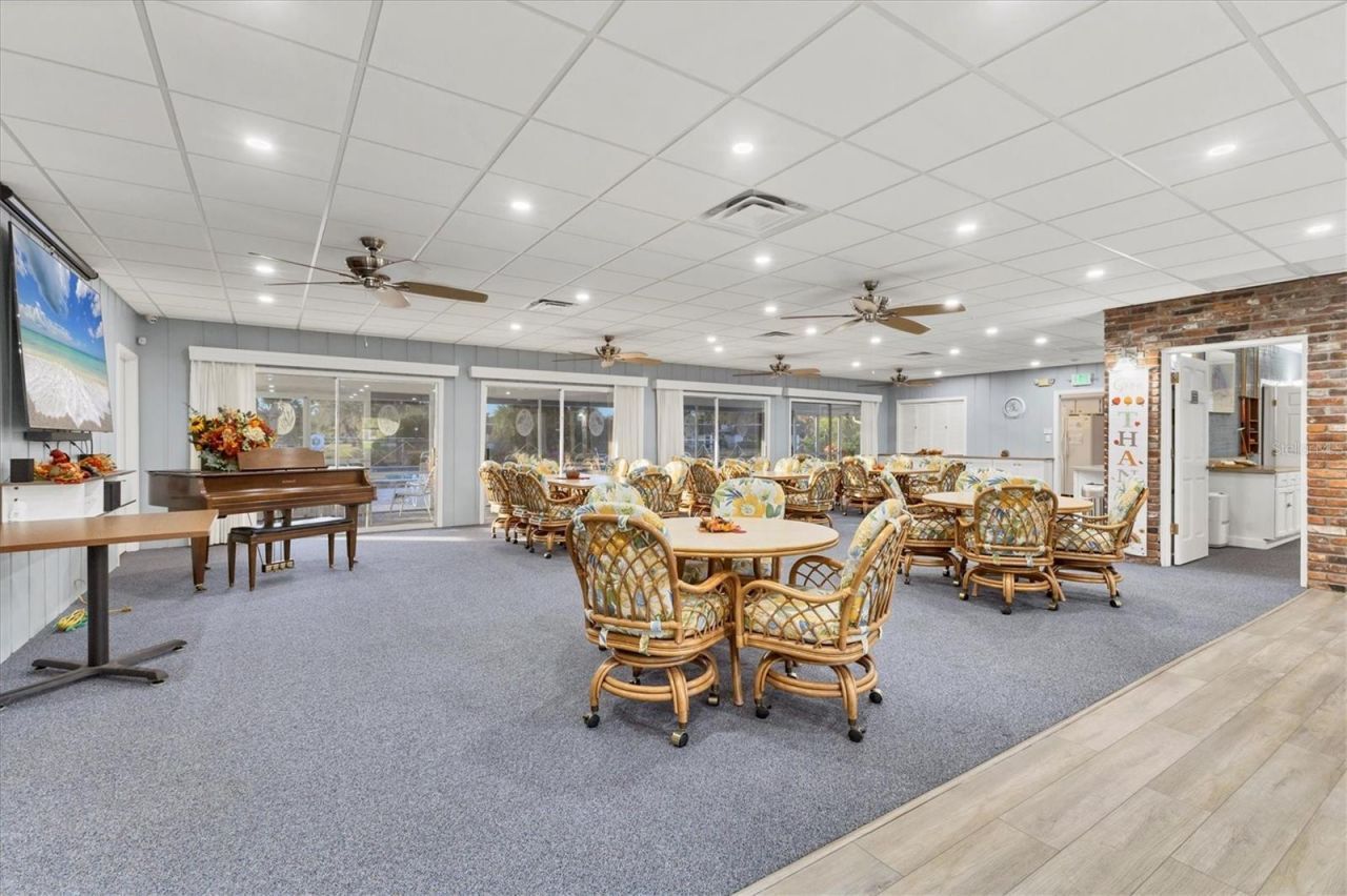 3947 Panola Lane, Unit 180, Sarasota, FL 34232 Photo