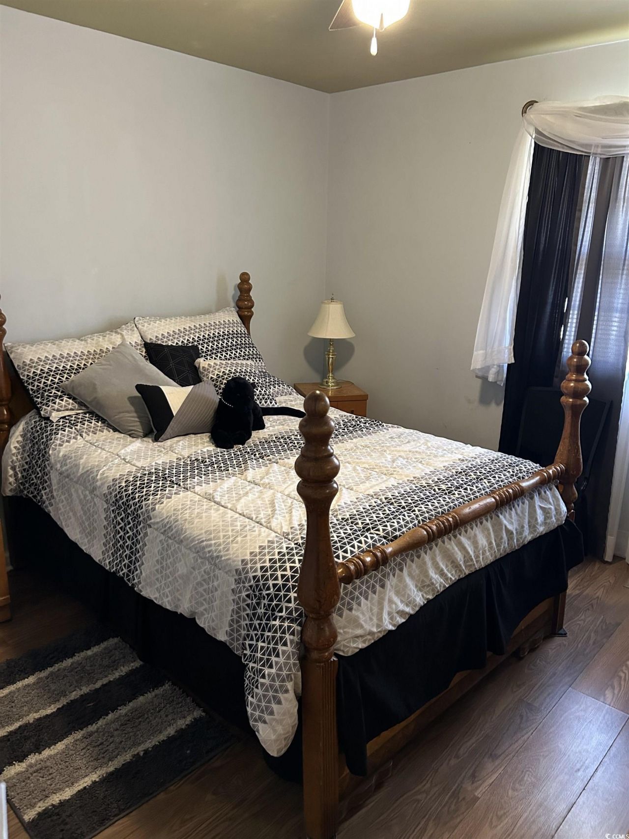 1411 E Harrison St. Photo 25