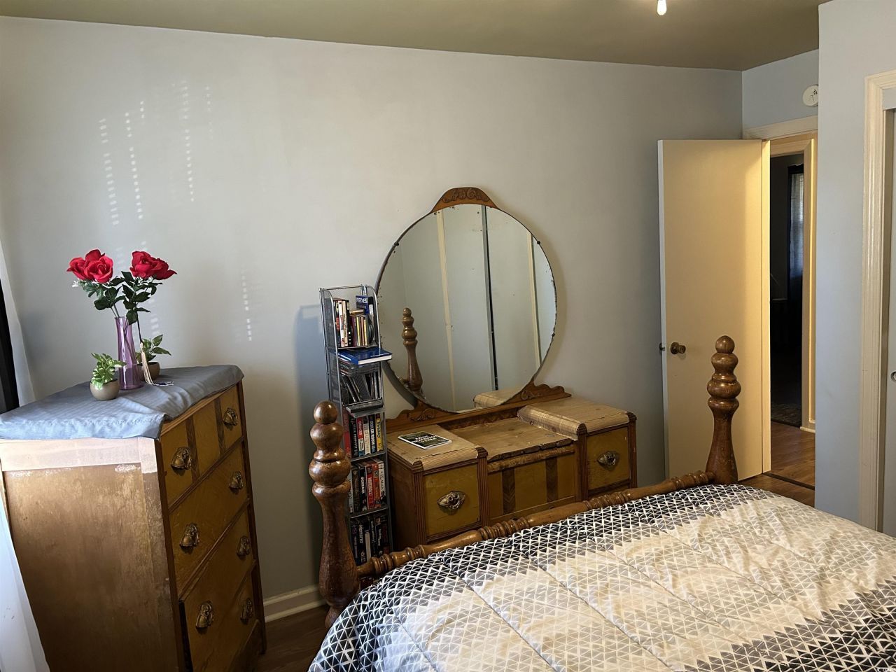 1411 E Harrison St. Photo 27