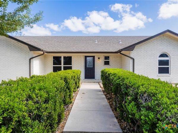 905 S Roy Reynolds Drive , Harker Heights, TX 76548