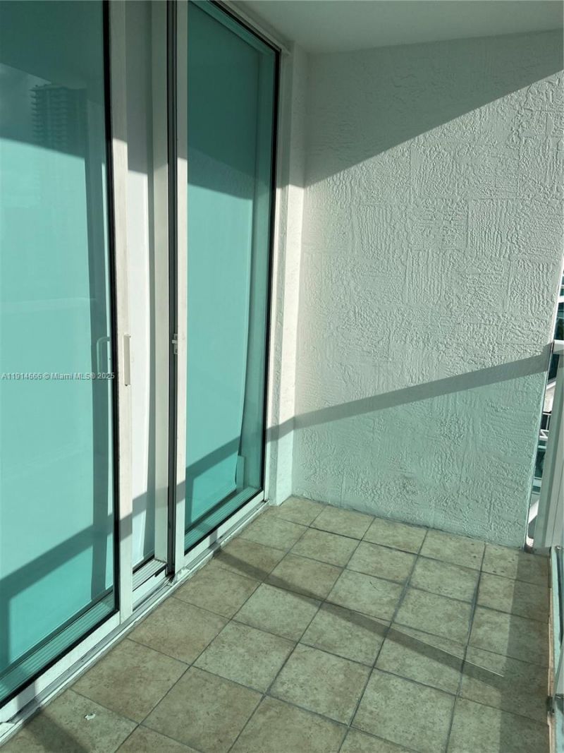 31 SE 5th St, Unit 2103, Miami, FL 33131 Photo