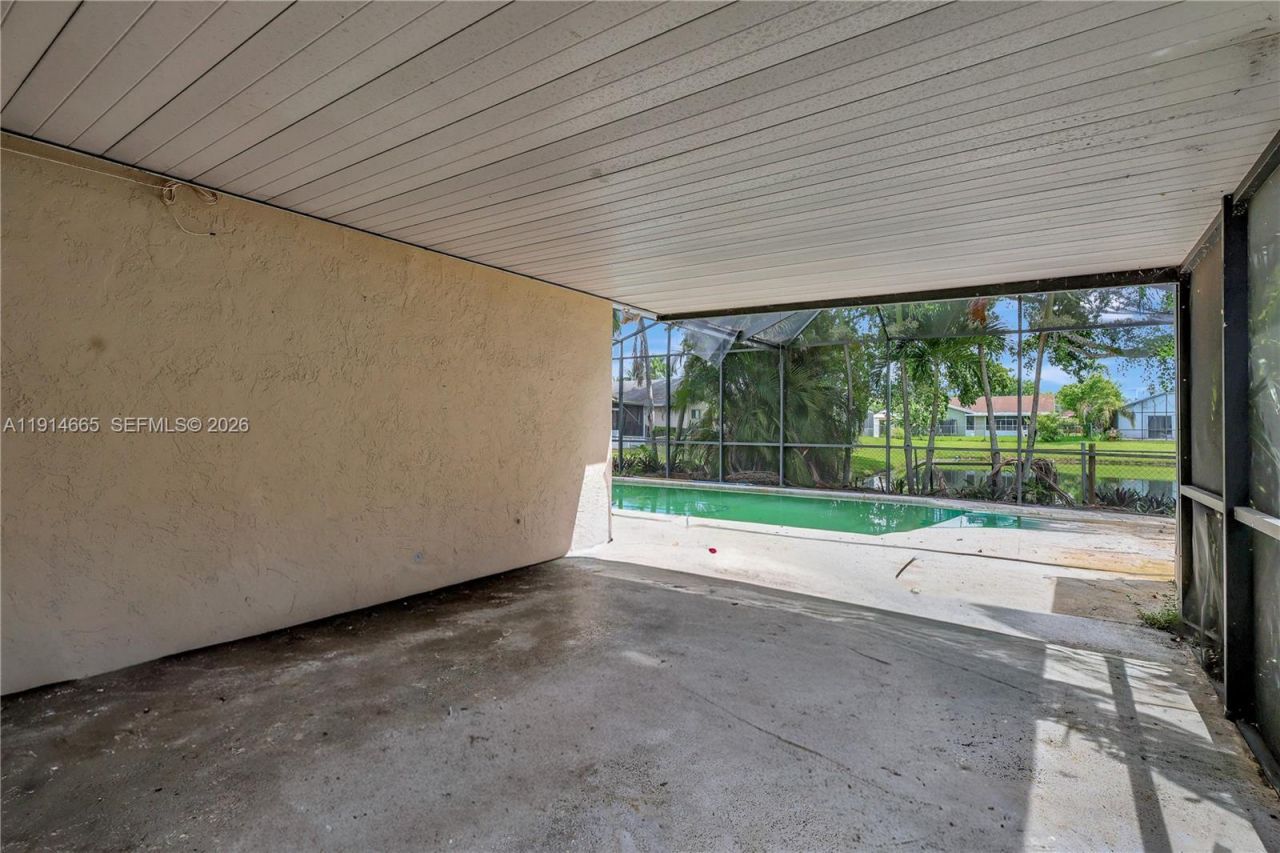 9330 NW 53rd Ct, Sunrise, FL 33351 Photo