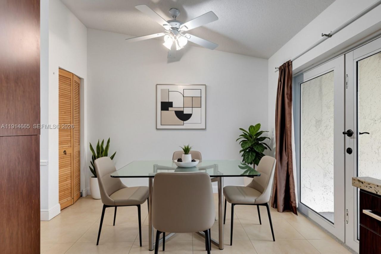 9330 NW 53rd Ct, Sunrise, FL 33351 Photo