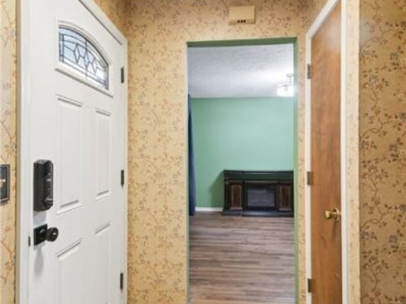 1501 Rolling Meadows Drive, Vermilion, OH 44089 Photo 5
