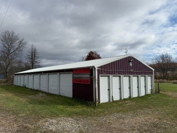 9383 State Route 800 NE, Mineral City, OH 44656