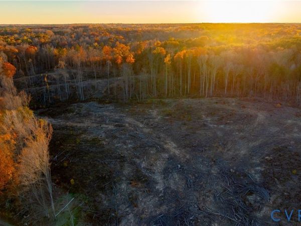 00 Kinneytown , Louisa, VA 23117