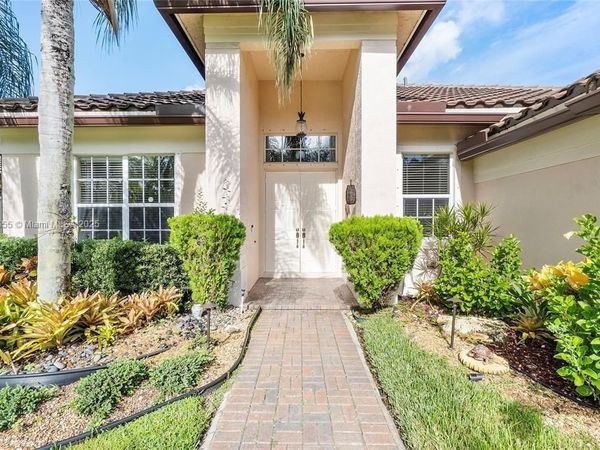 7009 NW 113th Ave, Parkland, FL 33076