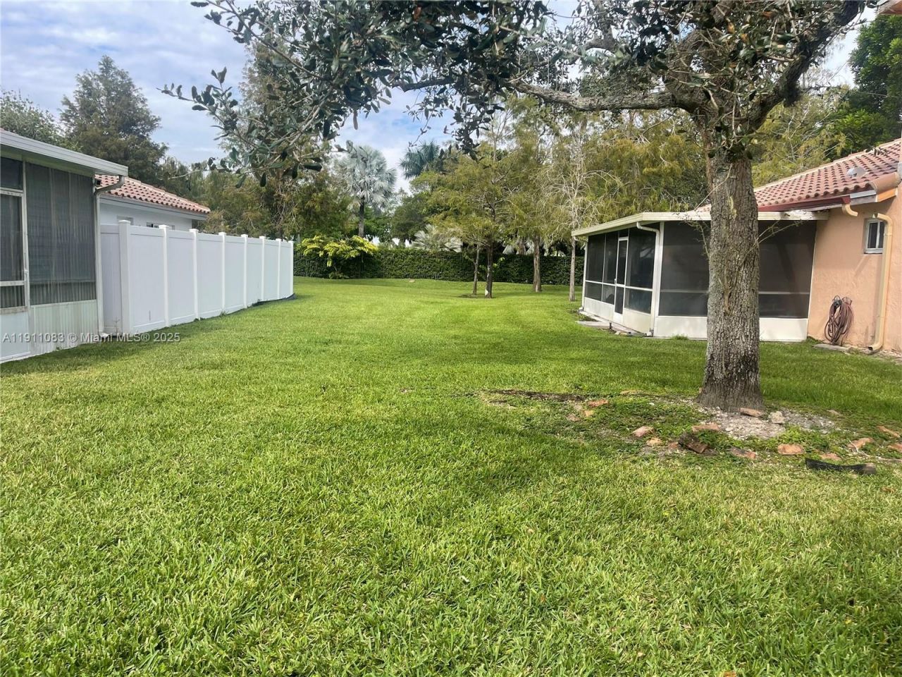 854 NW 208th Dr, Unit 854, Pembroke Pines, FL 33029 Photo