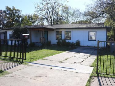 2770 E Ann Arbor Avenue, Dallas, TX 75216