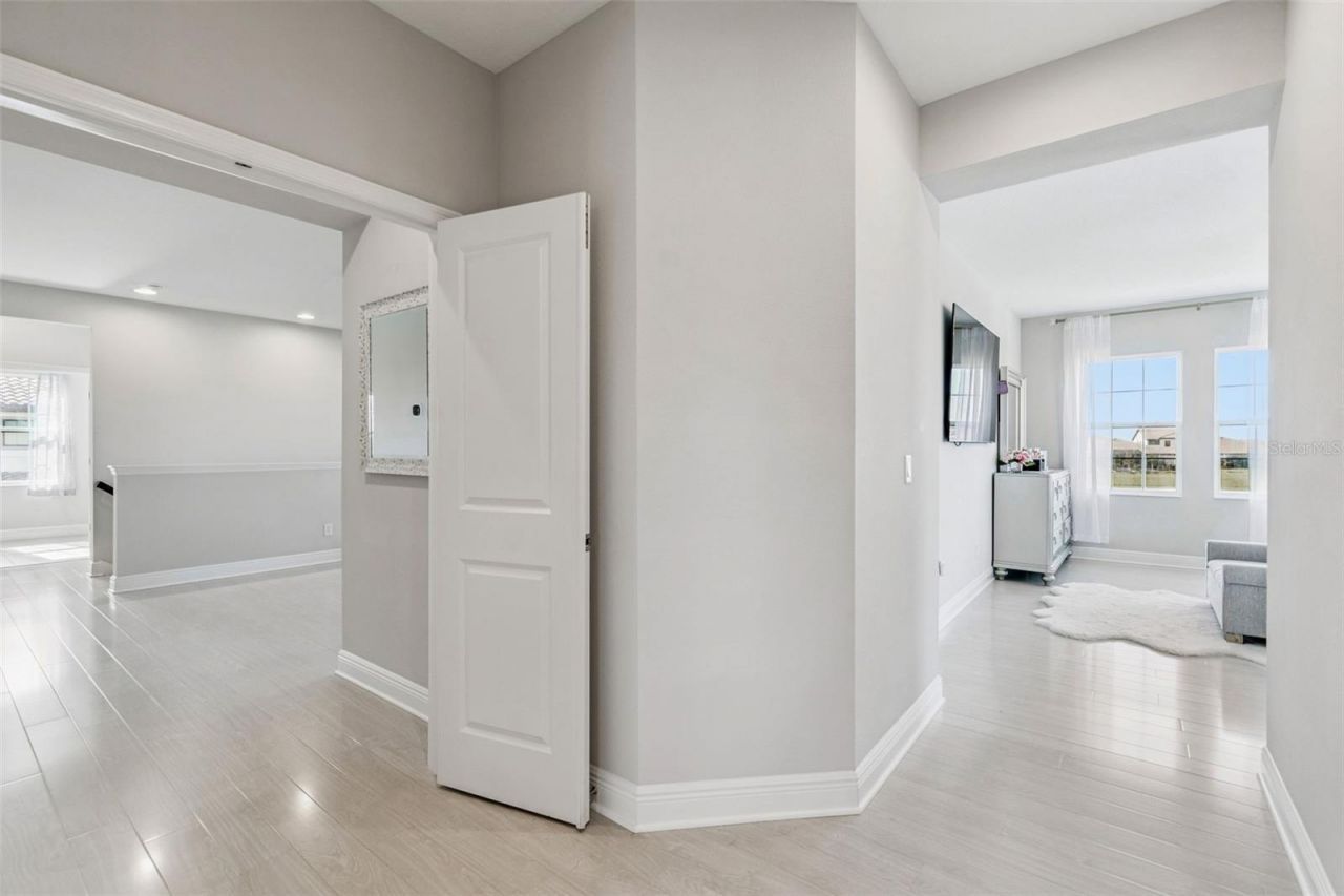 10863 Rustic Timber Loop, San Antonio, FL 33576 Photo