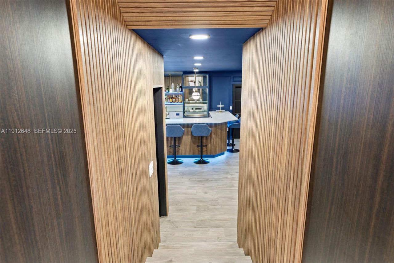 19035 E Saint Andrews Dr, Hialeah, FL 33015 Photo