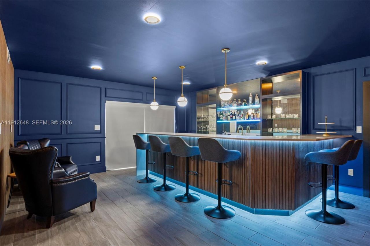 19035 E Saint Andrews Dr, Hialeah, FL 33015 Photo