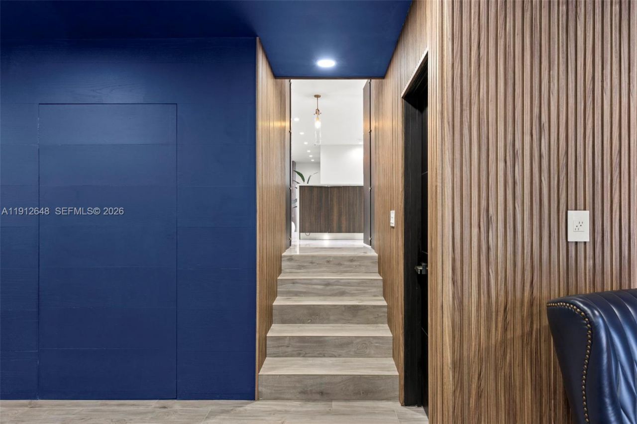 19035 E Saint Andrews Dr, Hialeah, FL 33015 Photo