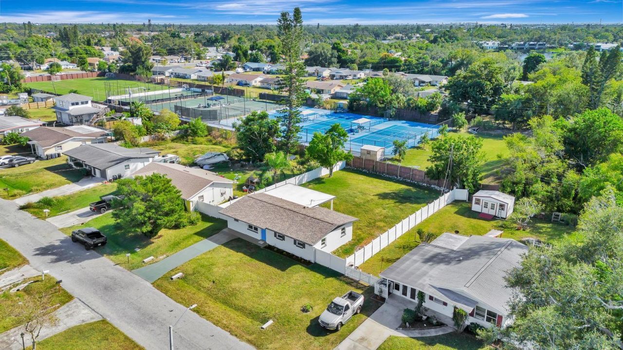 3612 46th Ave Dr W, Bradenton, FL 34210 Photo