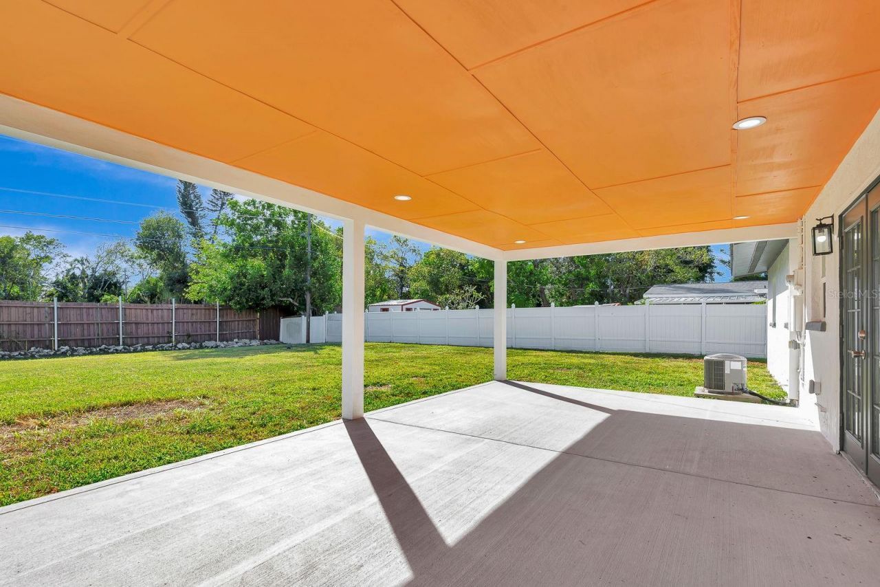 3612 46th Ave Dr W, Bradenton, FL 34210 Photo