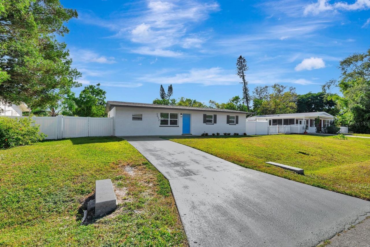 3612 46th Ave Dr W, Bradenton, FL 34210 Photo