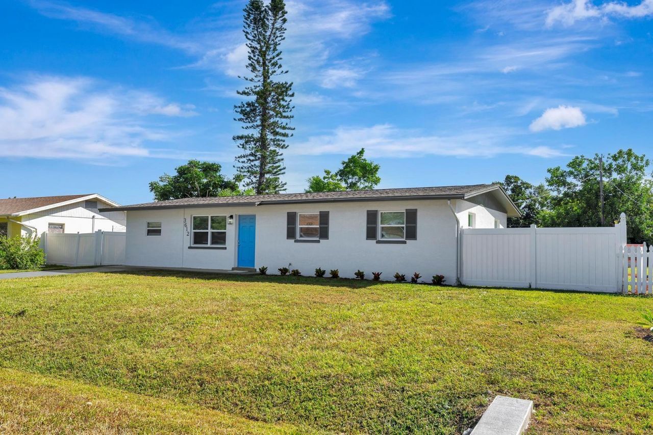 3612 46th Ave Dr W, Bradenton, FL 34210 Photo