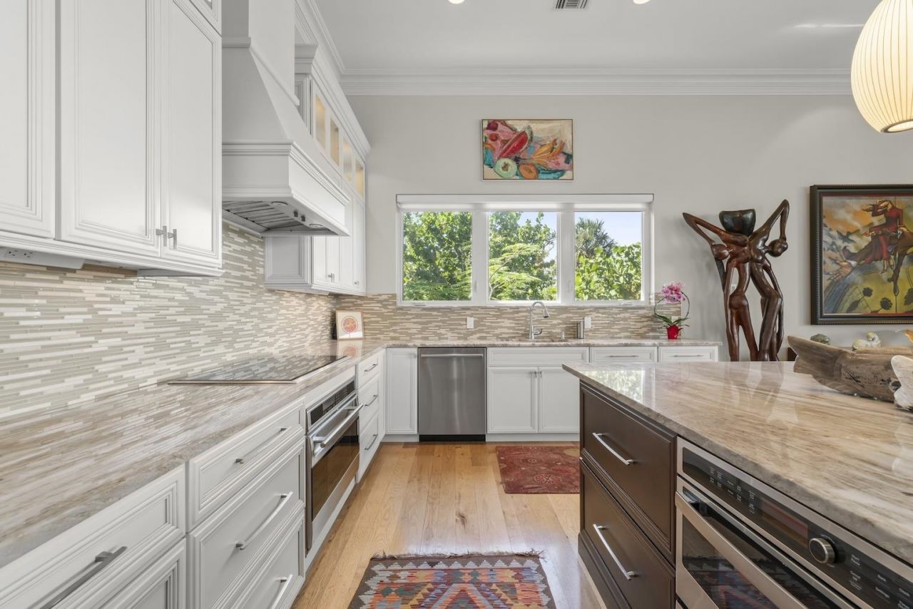 4383 Gulf Pines Drive, Sanibel, FL 33957 Photo