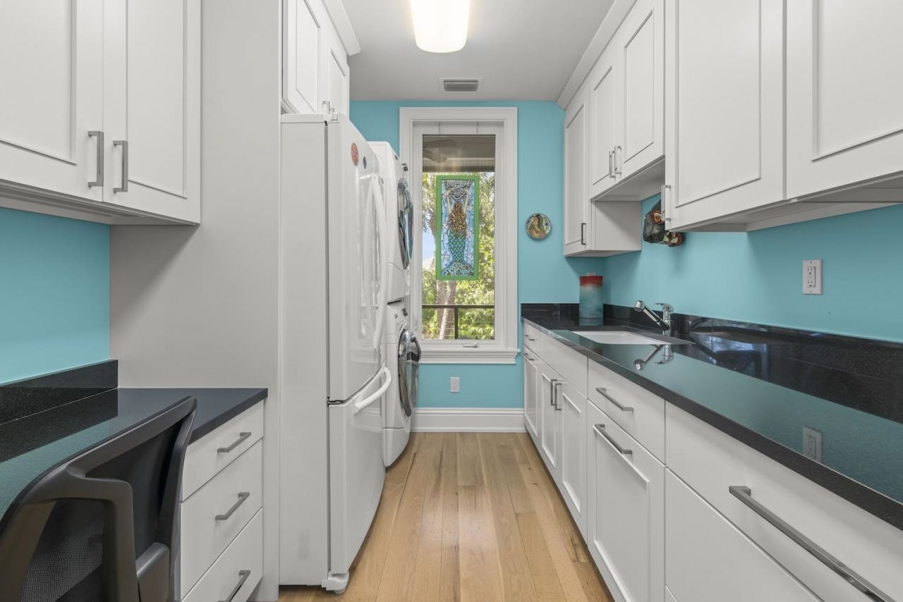 4383 Gulf Pines Drive, Sanibel, FL 33957 Photo