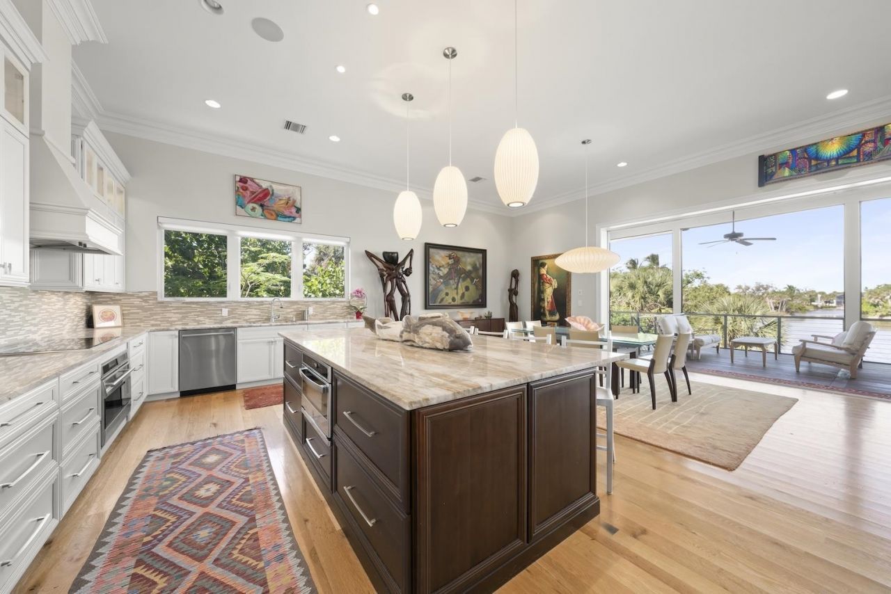 4383 Gulf Pines Drive, Sanibel, FL 33957 Photo