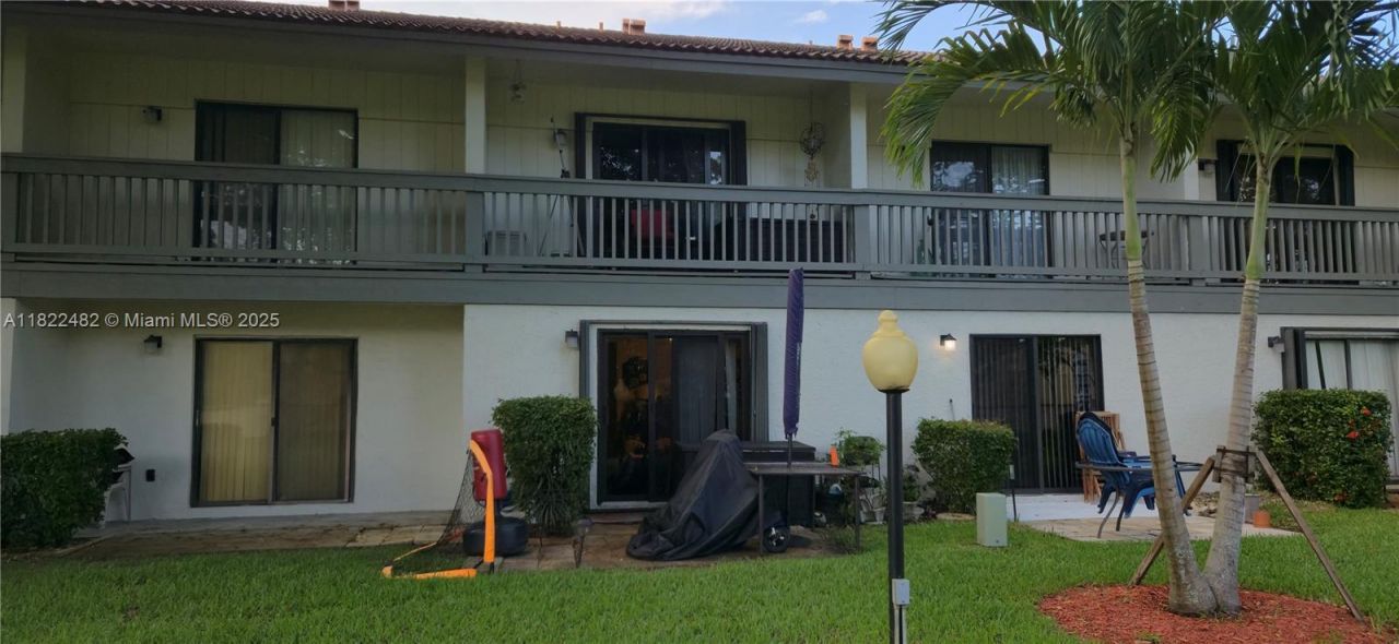 9750 NW 14th St, Unit 30-5, Coral Springs, FL 33071 Photo