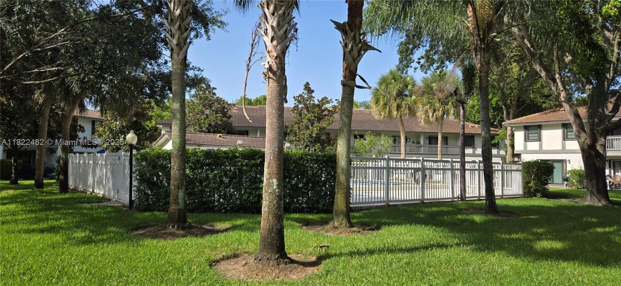 9750 NW 14th St, Unit 30-5, Coral Springs, FL 33071 Photo